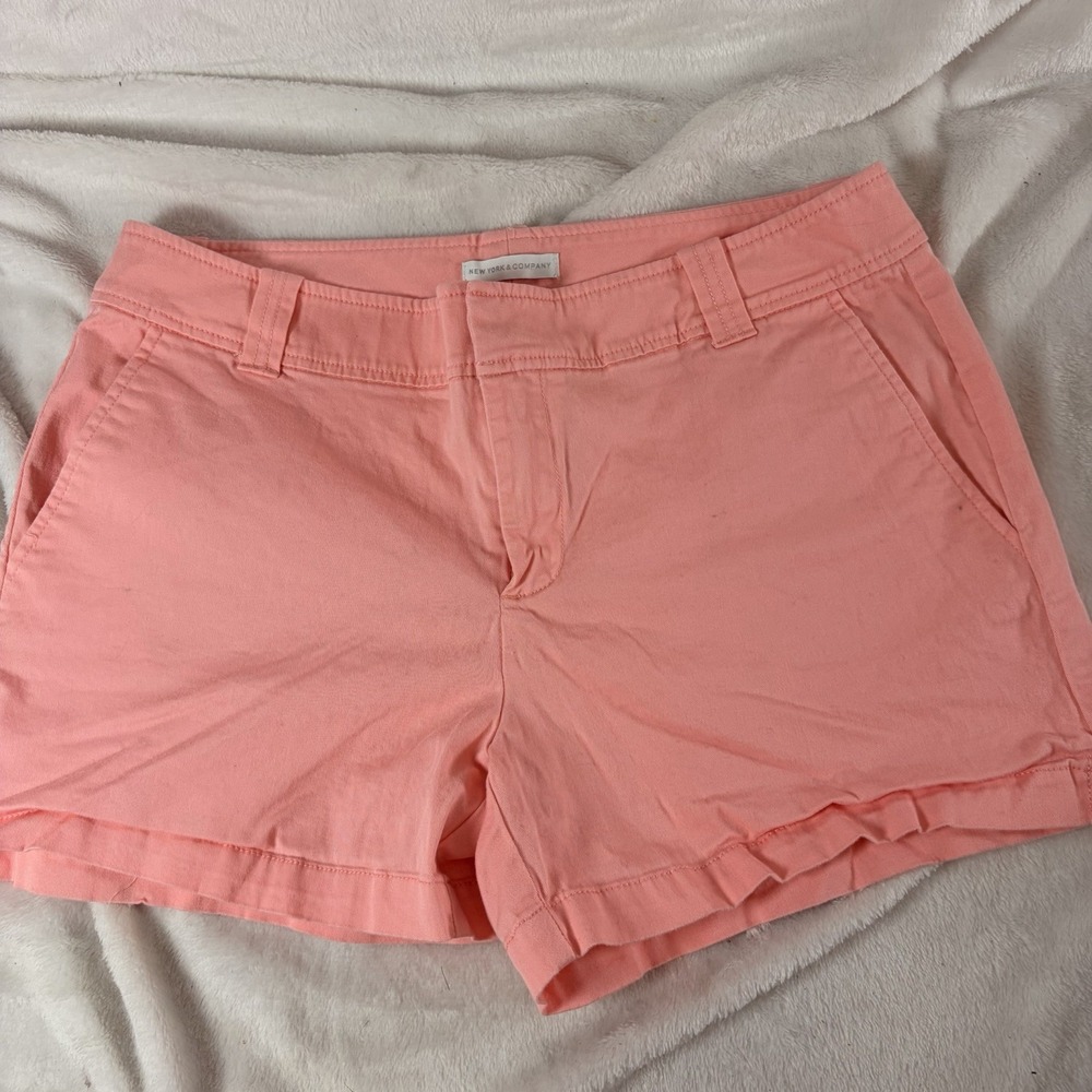Classic New York & Company Coral Pink Cuffed Chino Shorts Size 8 Preppy Resort